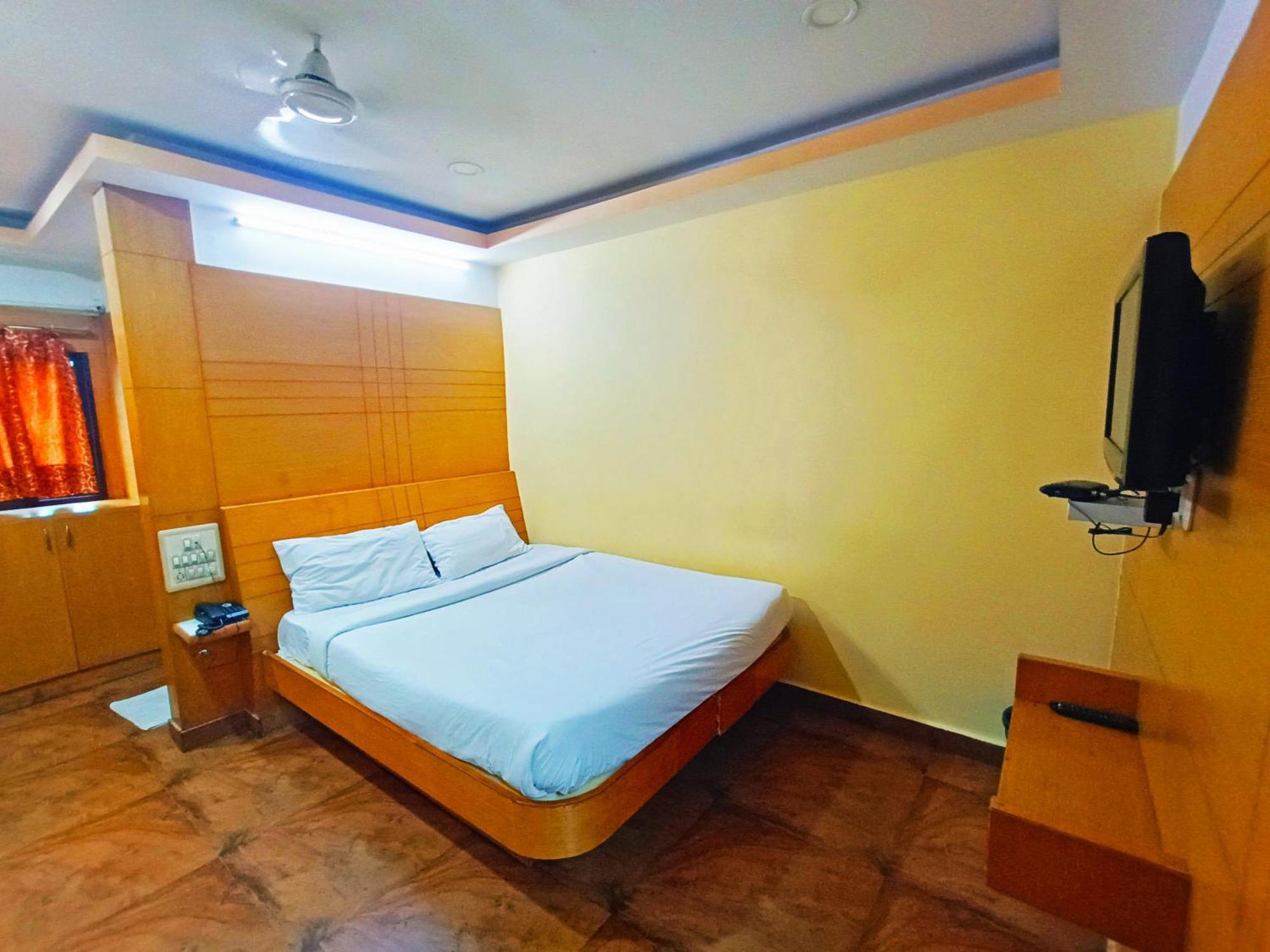 Hotel Pavithra Paradise Bangalore Exterior foto